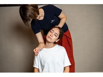 ワイガーデン 中目黒店の写真/首肩から疲労が解ける体験を!呼吸を深く、眠れる体へ導くリラクゼーション◎