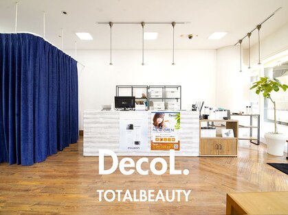 デコル(DecoL.)の写真