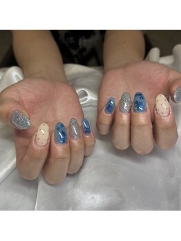 ロミー(Rommy)/キラキラブルー夏ネイル