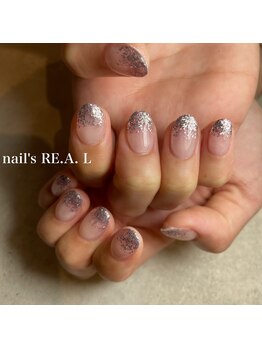 ネイルズリアル(nail's REAL)/ラメグラデーションネイル