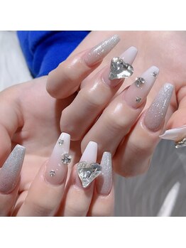 クイーンズビューティーサロン 新宿本店(Queen's beauty salon)/チップ長さだしやり放題