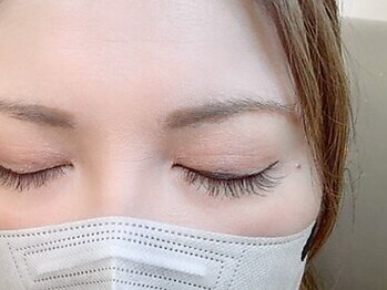 ユニ ラッシュ(Uni.Lash)の写真/【豊富な種類のエクステをご用意＊】実力派スタッフが似合わせデザインをご提案♪デザインに迷う方にも◎