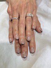 カミアンユイヤ ネイルラボ(KAMIANYUIYA Nail LAB)/フラッシュ＋スキニーフレンチ