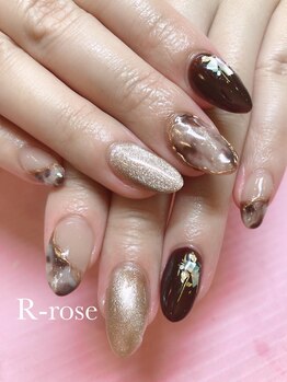 アールローズ(R-rose)/マグネットネイル ¥10560