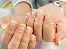 ネイルサロン イントゥ(into_)/フレンチ　イエロー　シンプル