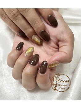 リュカ(Lucas)/ブラウンネイル×ゴールド