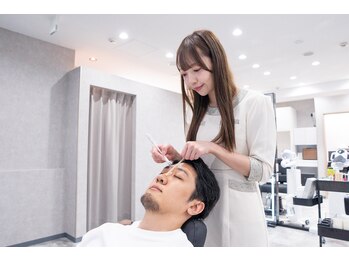 ミダシー 川崎店/眉デザインで顔全体の印象を改善