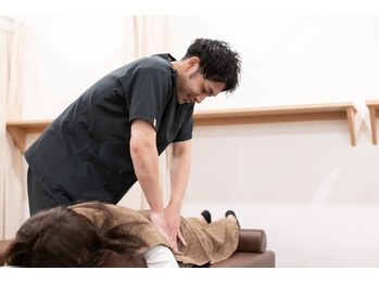 モア整体院 薬院店/慢性的な腰痛に!