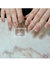 シアーベージュネイル