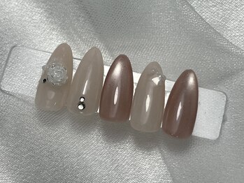 【韓国風ワンホンネイル】