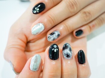 スリール(Sriel)/ハンド定額7980円