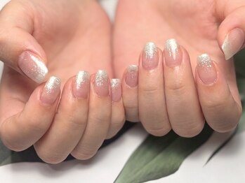 ラメグラデーションネイル