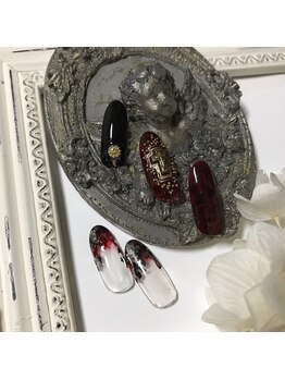 ヒトミネイルズ(Hitomi Nails)/