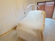 アイラッシュサロン ラ シレーヌ(La sirene)の雰囲気（特注のリクライニングソファは大きくて座り心地が違います♪）