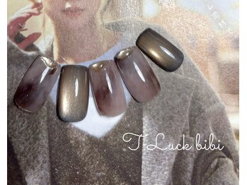 ティーラック ビビ(T:Luck bibi)/【大人っぽ綺麗めネイル】