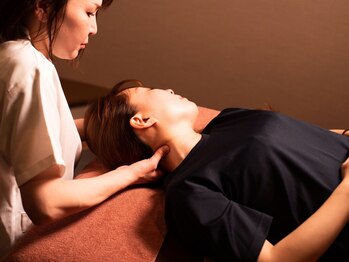 もみ処 癒し屋 宇部店の写真/慢性的な首・肩のつらさに悩む方へ。表面だけでなく深層のコリにもまっすぐ届く本格ケアで毎日を軽やかに◎