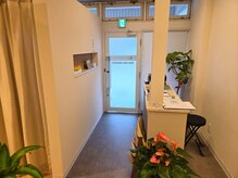はち鍼灸整体院の雰囲気（笑顔で丁寧に対応します！　お気軽にご相談ください♪）