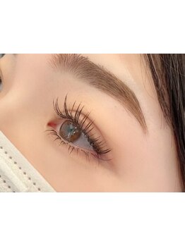 ナチュラル上品な目元にしたい