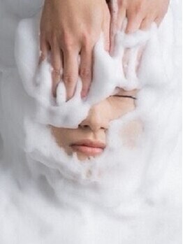 クレオ(CREO)/泡の力で毛穴ケア+マッサージ