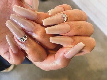 アイフェリス フェリス 仙台店(I feliz×feliz)の写真/【スカルプアートし放題3時間コース】パーツやストーンもやり放題!スッと長く見える綺麗な指先に…♪