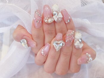 ハートビジューネックレスネイル