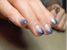 フローフェン(Floofen)/グラデーションネイル