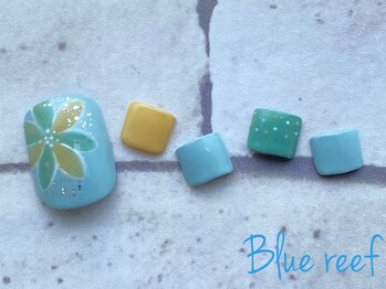 ネイルアンドまつげエクステ ブルーリーフ 四谷三丁目店(Blue Reef)/フット☆フラワーネイル