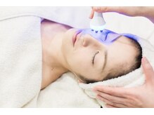 サロンドキャヴィ(Salon de Cavi)/