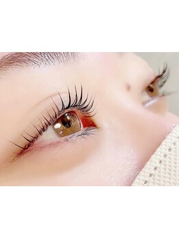 ナチュラル上品な目元にしたい