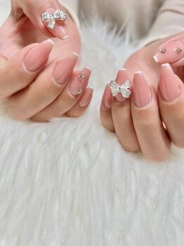 エン(enn)の写真/手や指先がきれいに見えるシンプル~ニュアンスデザイン♪短くても美爪になれるフォルムを作る高技術が自慢!