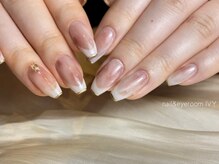 アイヴィー(IVY)/フレンチ/ニュアンス/細フレンチ