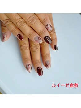 ルイーゼ(Luise)/アーガイルチェックネイル