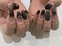 プラス サード(Plus 3rd)/黒グラデネイル　bymarina.a