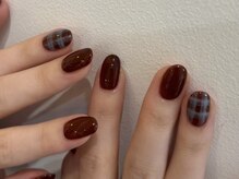 クルネ(QULNE)/ボルドー/チェックネイル