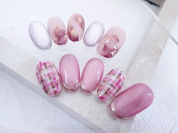 ディバイン ネイルズ(DIVINE NAILS)の写真/抜け感ある大人可愛いデザイン&300色以上のカラーで何度でも見返したくなる指先に。美爪ケアで仕上がり◎
