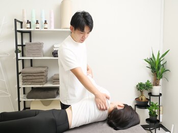 ラフテル鍼灸整骨院/肩甲骨はがしで肩こり改善！