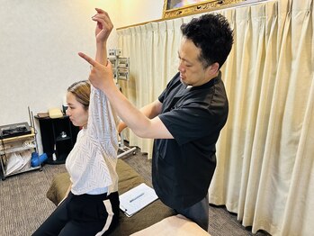 サロン ド ツリーズ(Salon de Trees)/動き・痛みのチェックもします