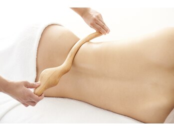 エークレッセント(A-crescent)/【江坂/豊津/千里中央/三国】