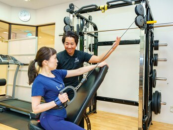 エール フィットネス(AILE)の写真/美の始まりはダイエットから♪変われる筋トレで衝撃のフォルム変化◎今よりカッコよく美しい身体を更新☆