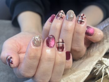 アット(Att)/チェック柄ネイル