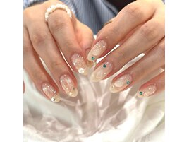 うるうる水滴ネイル