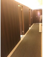 エステティック レイビス 銀座店(RAYVIS)/広々とした店内