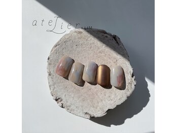 アトリエ プラス リム(atelier +LIM)/くすみカラー