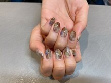 アトリエ ツメ(atelier TsuMe)/塗りかけネイル/落ち着きカラー