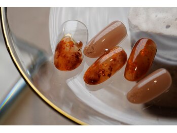 コフレ 千歳烏山(Coffret)/”golden amber"