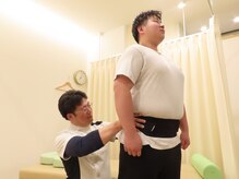 整骨院リライフ 西原店(Re.life)/補助コルセット指導