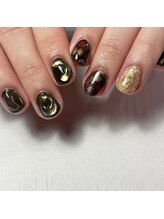 プリュネ(Prune)/ブラウン/グリーン/ミラー