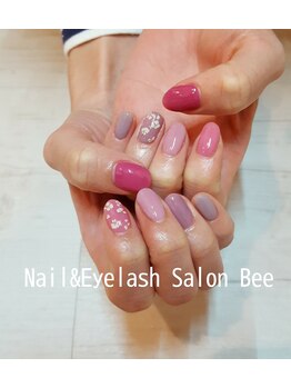ビー(Nail&Eyelash Salon Bee)/フラワーネイル¥5600～