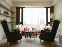 仙豆のちから 神戸岡本 摂津本山店/ゆったりとした空間でお出迎え