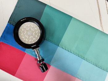 エピファニー 東京 銀座/カラー診断に適した照明を使用